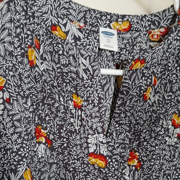 Flowy top - Picture 2 of 3